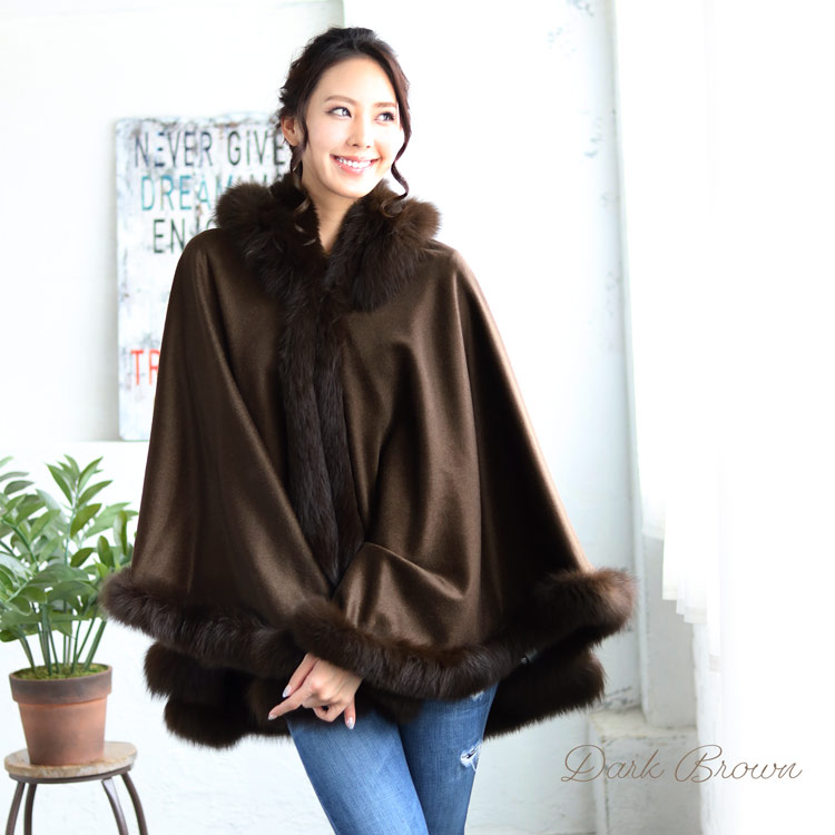 新品】SAGA FURS カシミア100%ファーケープマントサガフォックス