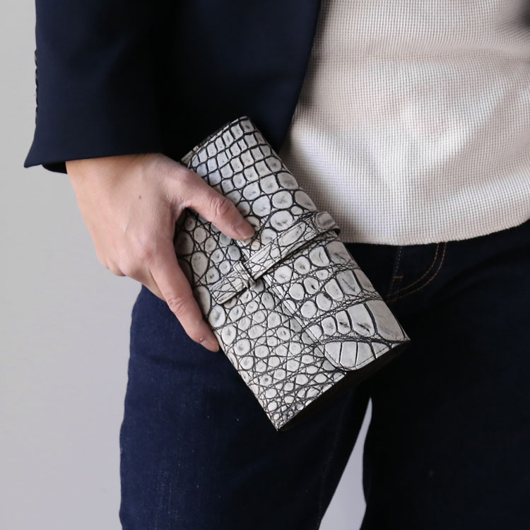 日本製クロコダイルクラッチ長財布