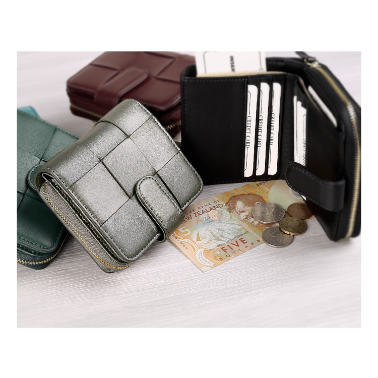 羊革 イタリアンシープ 二つ折り財布