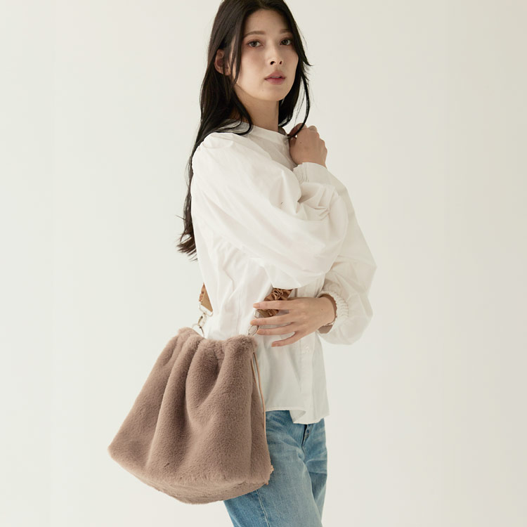 ファーバッグ レディース エコファー 巾着バッグ ショルダーバッグ フリル フェイクファー