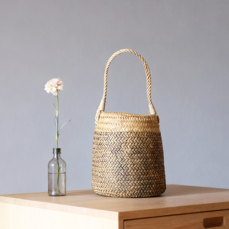 カゴバッグ ワンハンドバッグ かご型 カチュー水草 おでかけ ピクニック