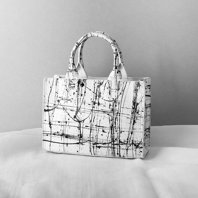 クロコダイルバニラ染めハンドバッグ