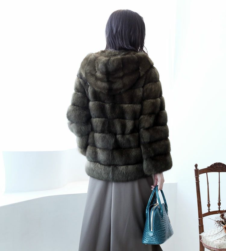 ロシアンセーブルショートコートバックスタイル