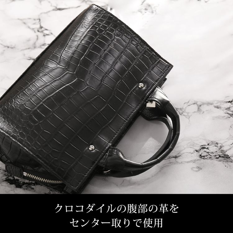 天ファスナー式のクロコダイルミニバッグ