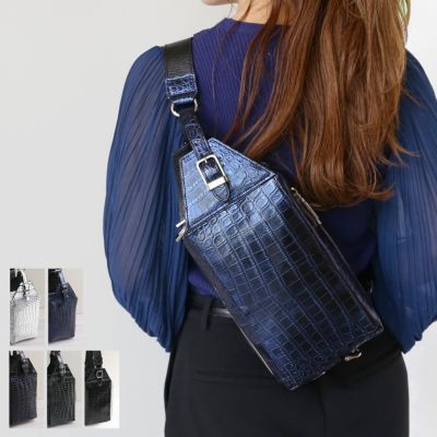 ハンドメイド　ボディバッグ　ヌメ本革　スカイブルー　新品／未使用品　1012 ハンドメイド ボディバッグ ヌメ本革 スカイブルー 新品／未使用