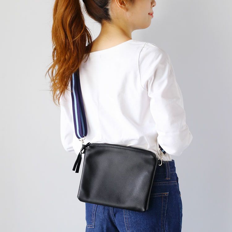 薄型サコッシュショルダーバッグ牛革2WAY日本製ソフトライトレザーカーフレザー本革ブランドプレリーPRAIRIE(09000626r)