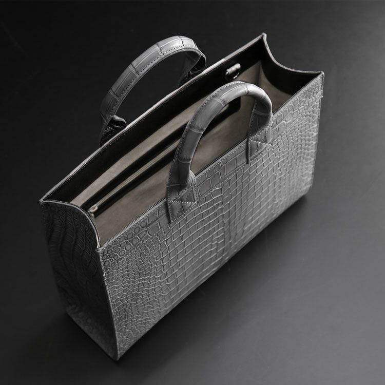 スモールクロコダイルチェーン付きトートバッグ