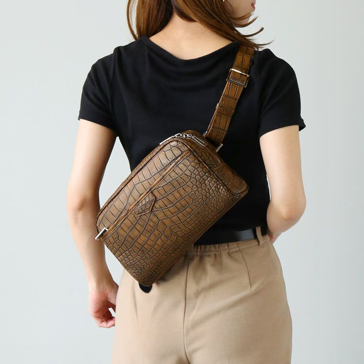 ナイルクロコダイルボディバッグマット加工目地染めメンズワニ本革ショルダーバッグ斜め掛けワンショルダー容量ななめ掛けボディバックかっこいいスタイリッシュ(06001918-mens-1r)