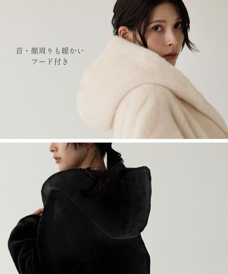 フード付きで顔周りも暖かいフェイクファージャケット